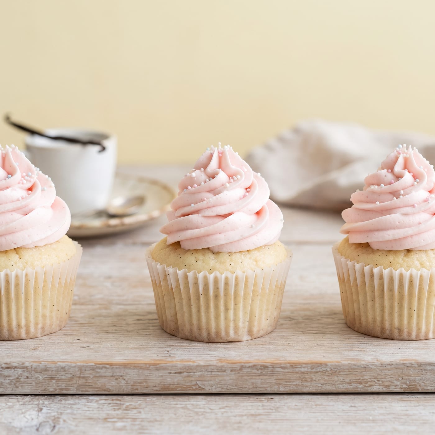 How to Make Cupcakes Low-Sugar Without Losing Flavor
