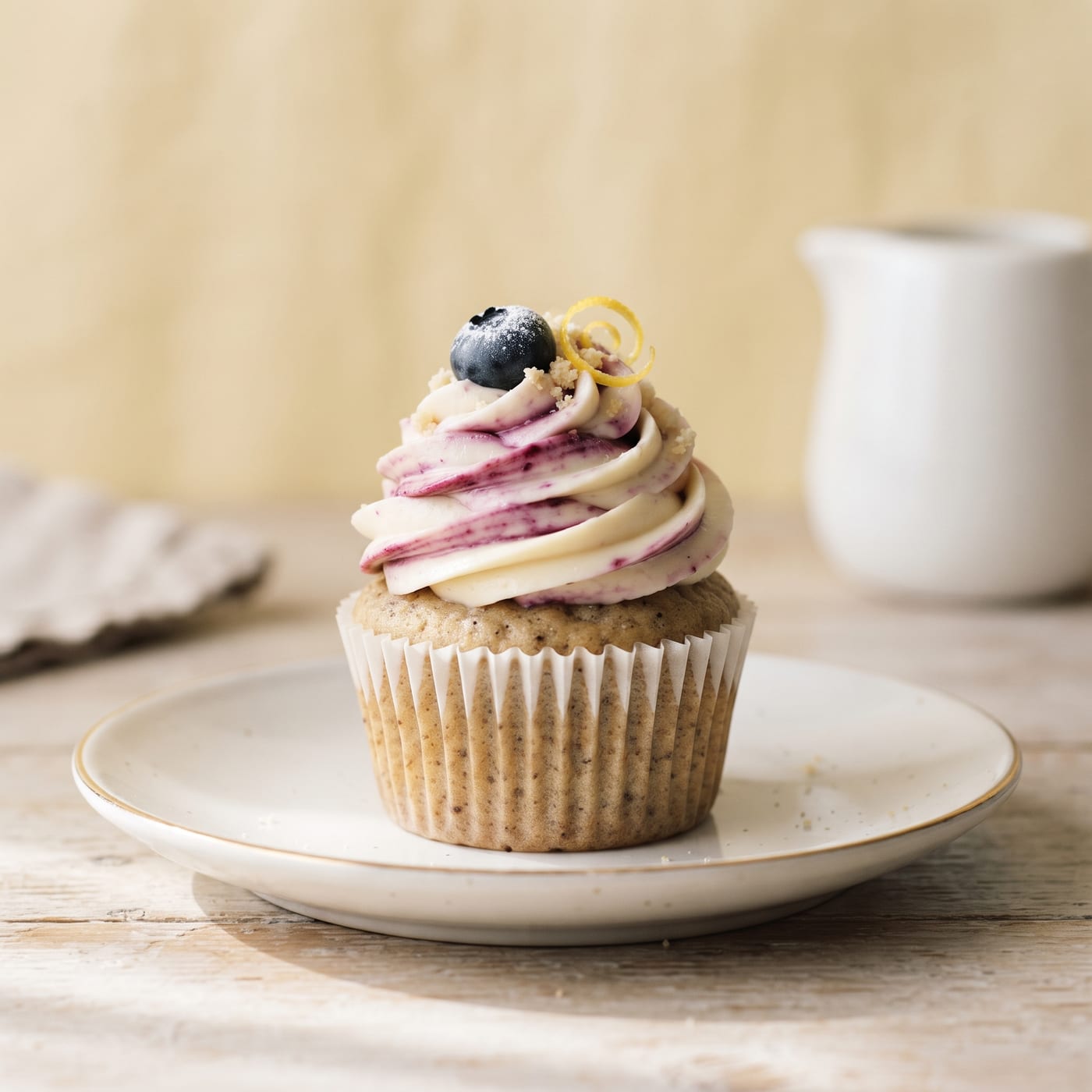 Keto Blueberry Lemon Muffin-Cupcakes